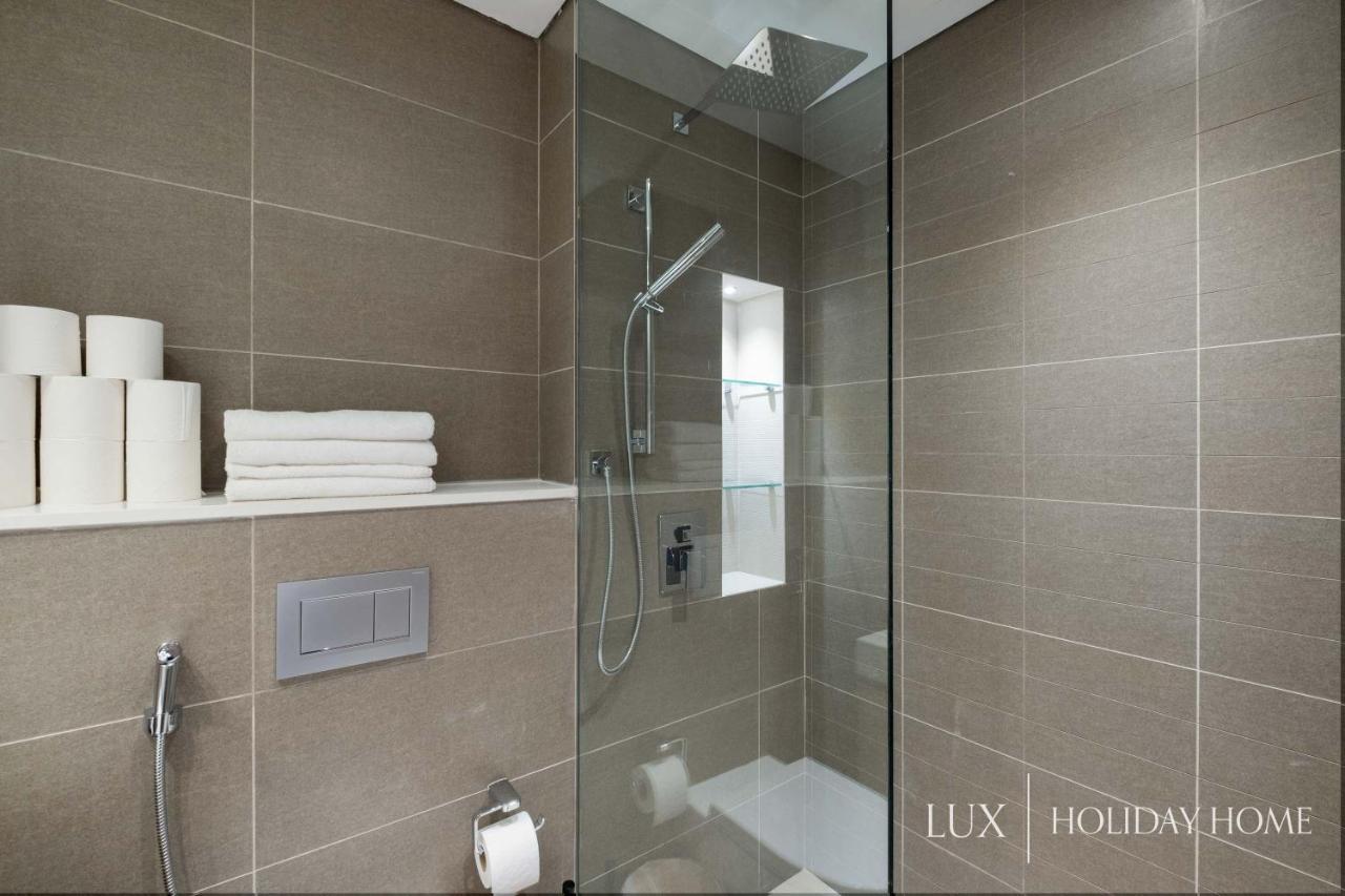 Lux - Contemporary Suite With Full Marina View Dubai Esterno foto